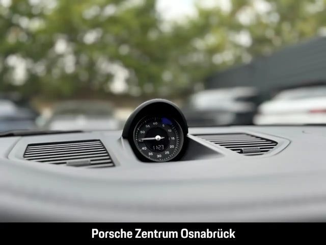 Porsche 992 4 Coupé GTS Targa