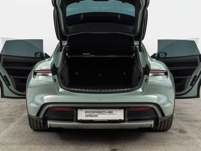 Porsche Taycan 4 Cross Turismo