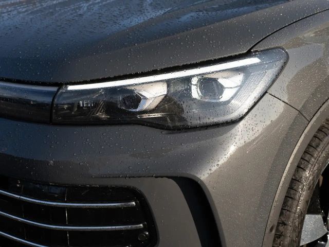 Volkswagen Tiguan 1.5 eTSI Elegance Elegance