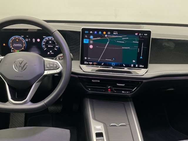 Volkswagen Passat 1.5 eTSI Business Variant