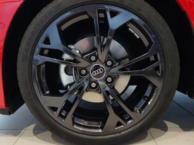 Audi A3 30 TFSI S-Line S-Tronic Sedan