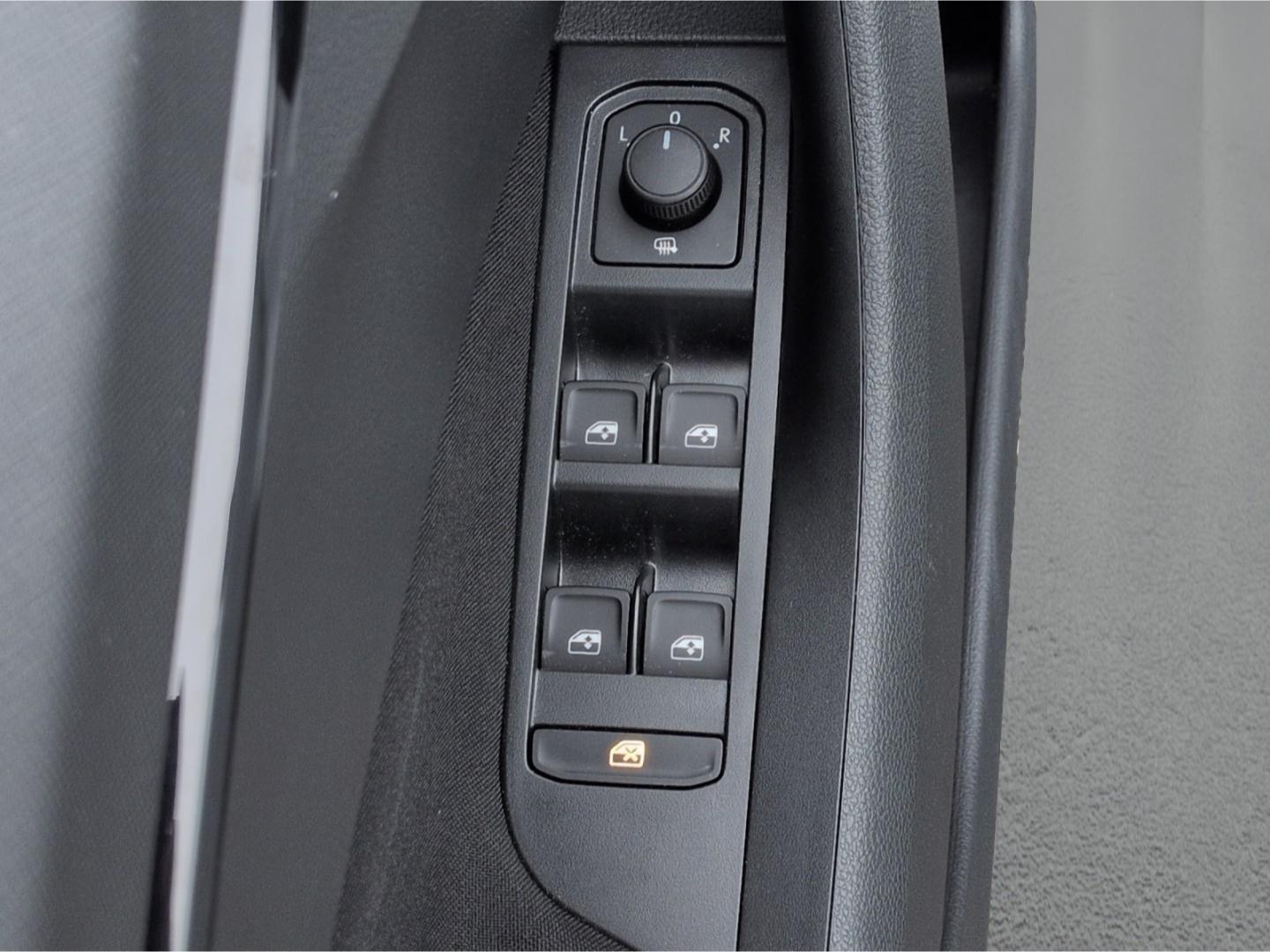 Skoda Scala Essence TSI*DSG AHK LED SHZ Tempo digCockp