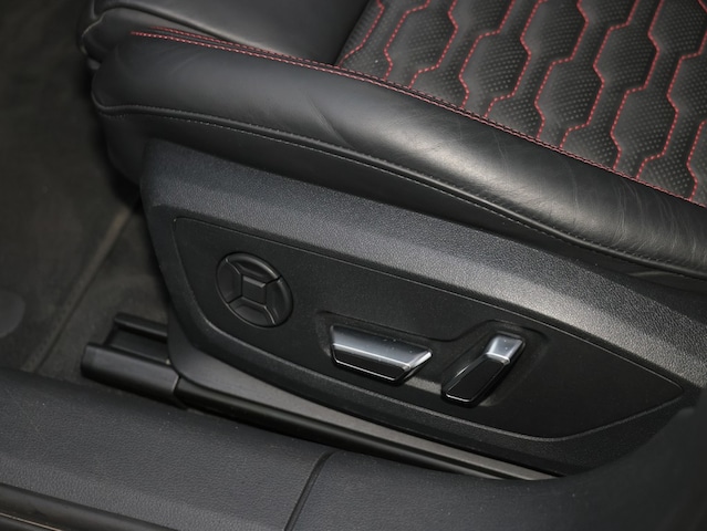 Audi RS6 Avant Quattro