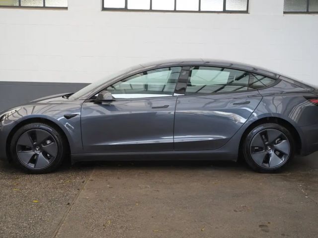 Tesla Model 3 Standard Range
