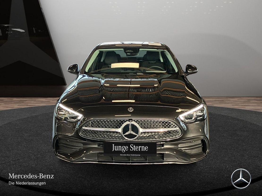 Mercedes-Benz C 180 AMG Line Sedan