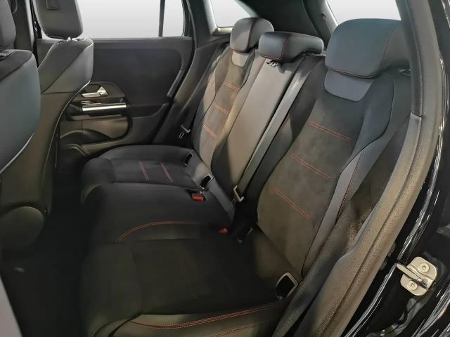 Mercedes-Benz GLA 180 AMG Line