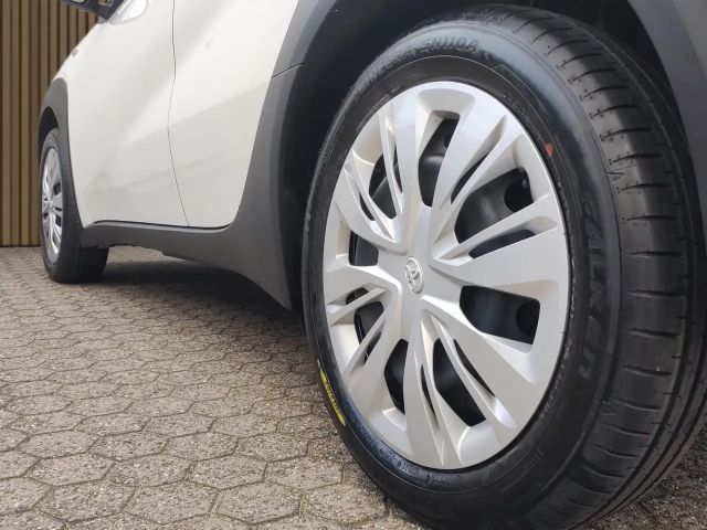 Toyota Aygo X Hatchback Play X-play