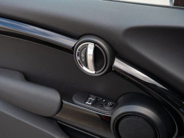 MINI Cooper PANO+NAVI+LED+KAMERA+KEYLESS+KLIMAAUT+