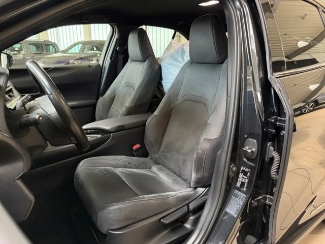 Lexus UX 250h Style Edition