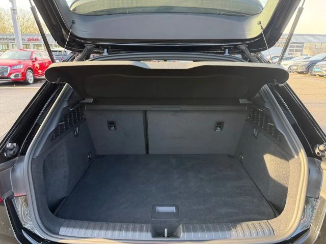 Audi A3 30 TFSI S-Line Sedan