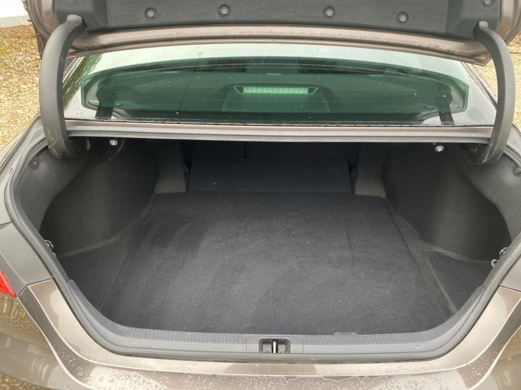 Toyota Camry Executive