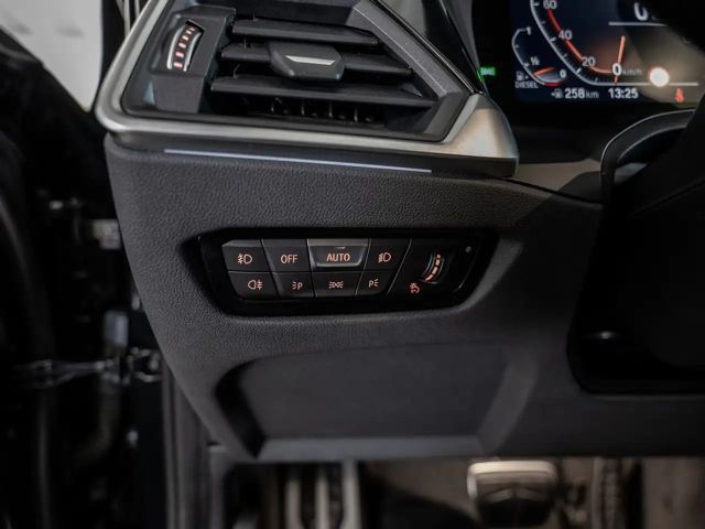 BMW 330 330d M-Sport Touring xDrive