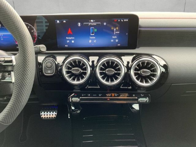 Mercedes-Benz CLA 200 Shooting Brake