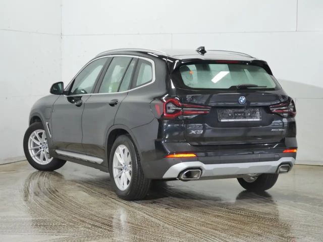 BMW X3 xDrive30e