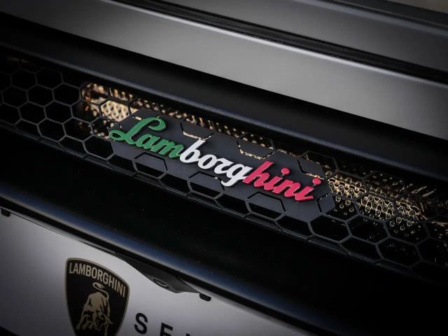 Lamborghini Huracan EVO RWD Spyder