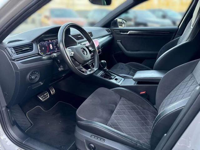 Skoda Superb 2.0 TSI 4x4 Combi Sportline