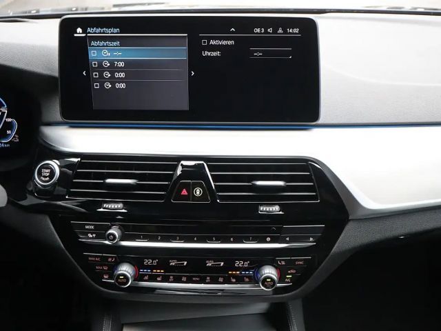 BMW 530 530e M-Sport Sedan xDrive