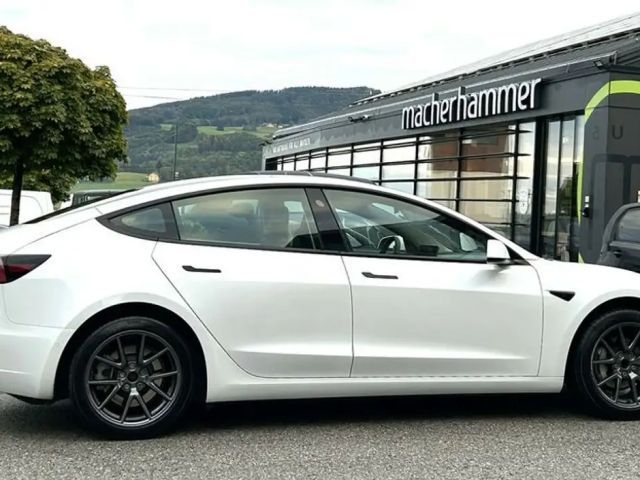 Tesla Model 3 RWD Standard Range