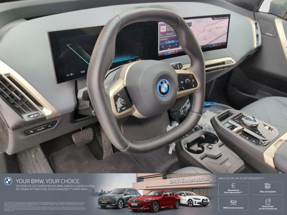 BMW iX xDrive50