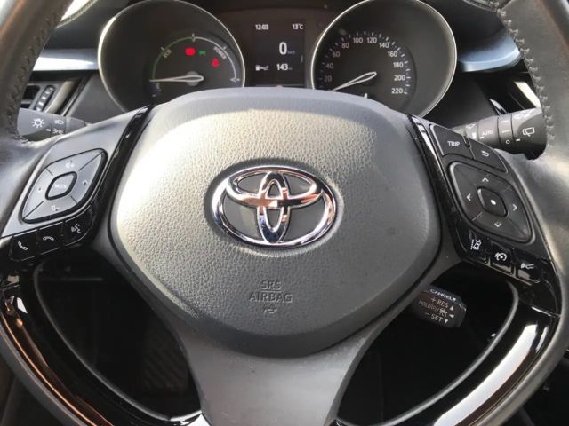 Toyota C-HR Hybride Team D