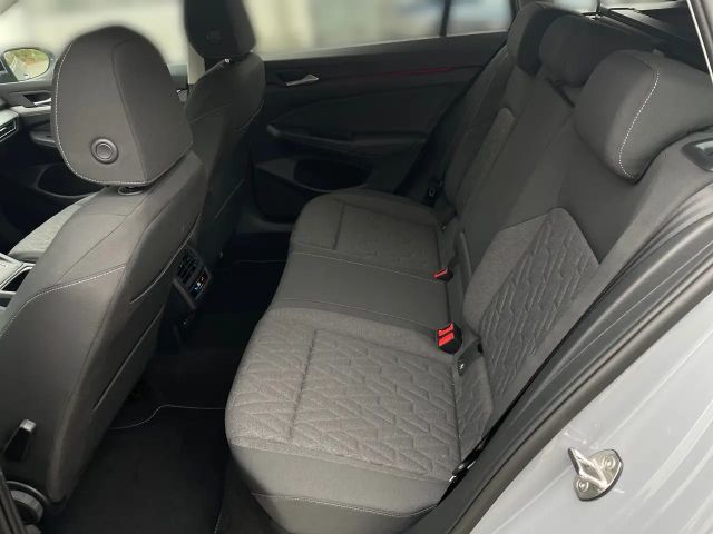 Volkswagen Golf 1.5 TSI Life Variant