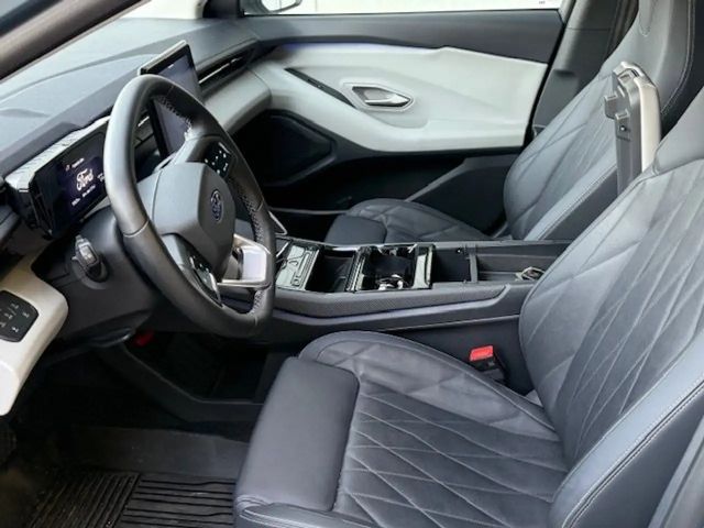 Ford Explorer AWD EV Premium