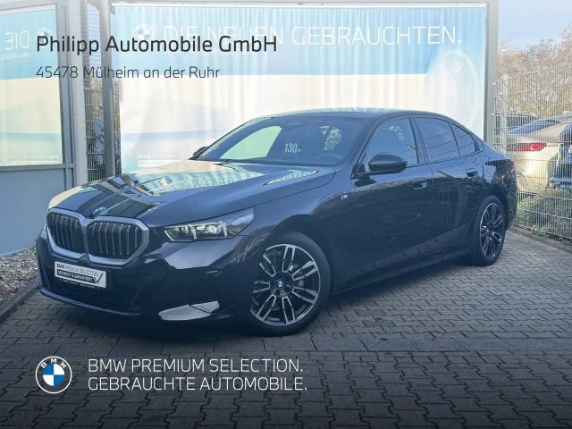 BMW 520 520i M-Sport Sedan