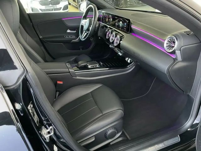 Mercedes-Benz CLA 250 CLA 250 e Coupé