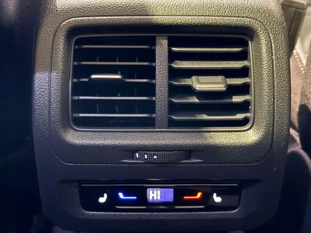 Volkswagen Touran BMT DSG Highline