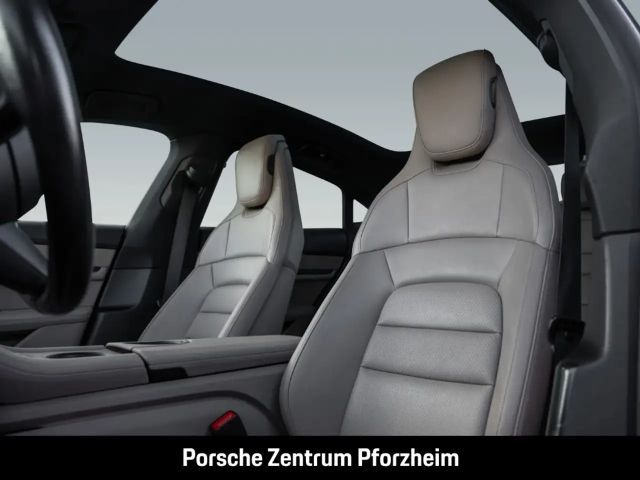 Porsche Taycan InnoDrive Luftfederung Rückfahrkamera