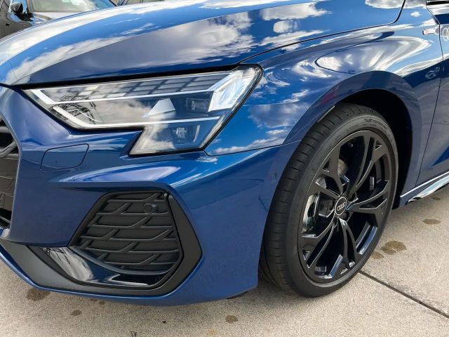 Audi A3 35 TFSI S-Line S-Tronic Sedan