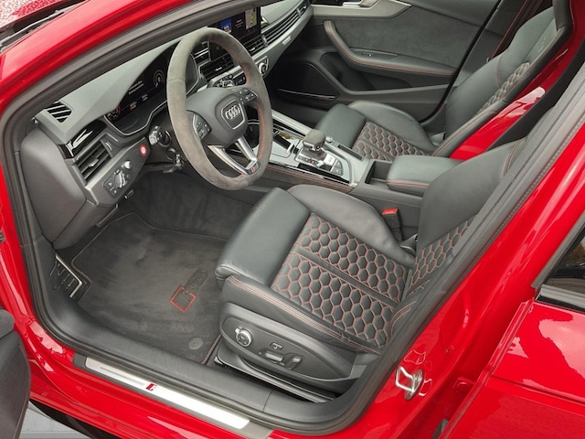 Audi RS4 Avant Quattro