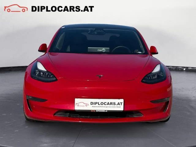 Tesla Model 3 Performance