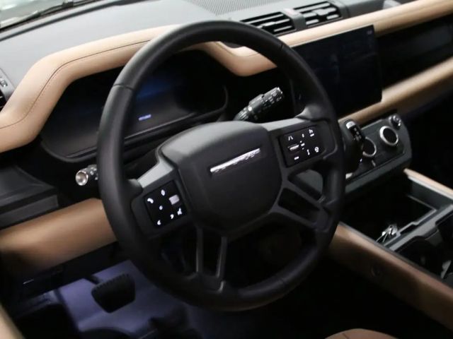 Land Rover Defender 110 D300 Dynamic HSE