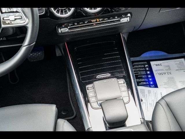 Mercedes-Benz EQA 300 4MATIC