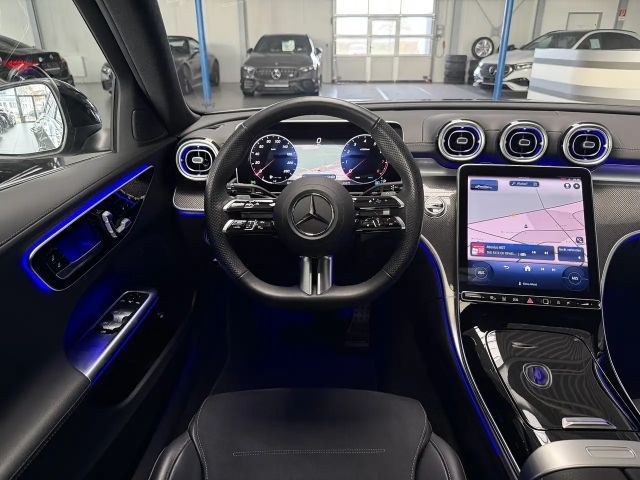 Mercedes-Benz C 200 AMG Line Premium Sedan