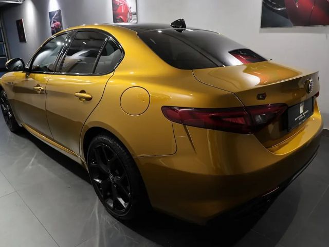 Alfa Romeo Giulia AT8 AWD Q4
