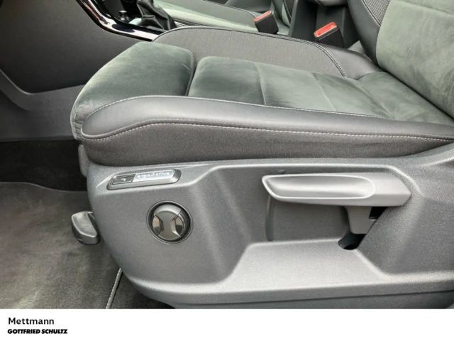 Volkswagen T-Roc 1.5 TSI DSG R-Line