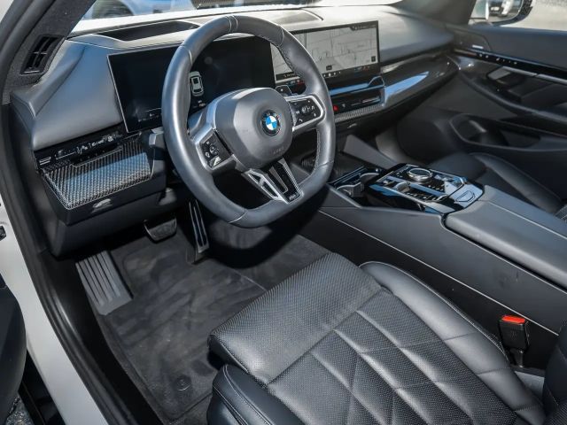 BMW 540 540d M-Sport Touring xDrive