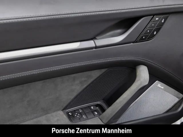 Porsche 992 Carrera Coupé GTS