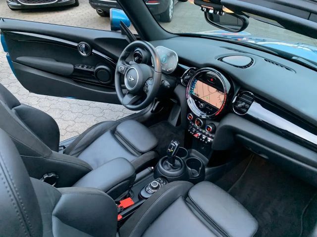 MINI Cooper Cabrio COOPER Cabrio Automatik Color-Line Classic Trim