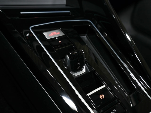 Volkswagen Golf 2.0 TSI DSG IQ.Drive