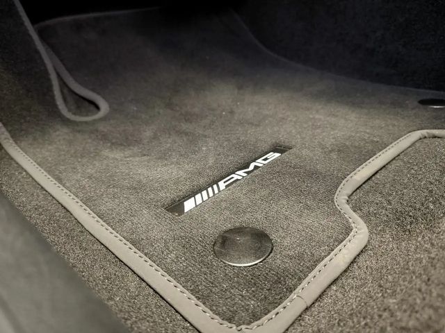 Mercedes-Benz EQA 300 4MATIC AMG Line