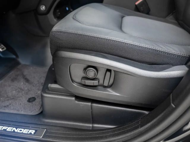 Land Rover Defender 110