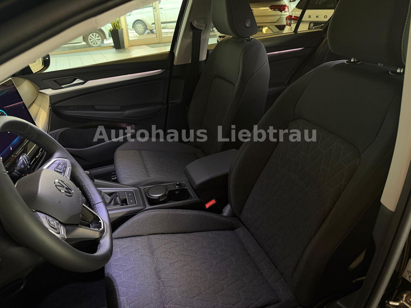 Volkswagen Golf 1.5 TSI Golf VIII Life