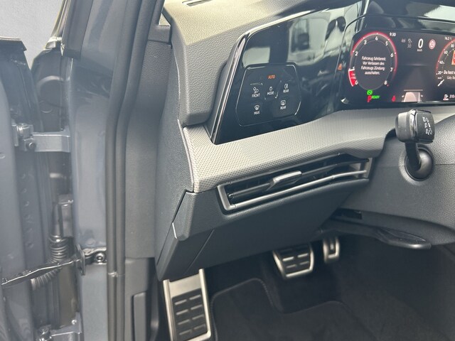 Volkswagen Golf 1.5 eTSI