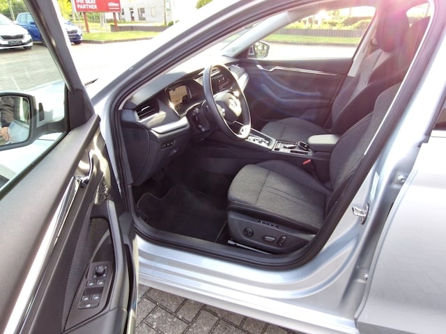 Skoda Octavia 2.0 TDI Combi Style Style