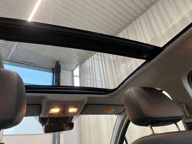 Suzuki S-Cross AllGrip Hybrid