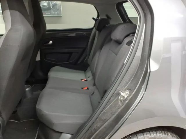 Volkswagen e-up! Plus Style