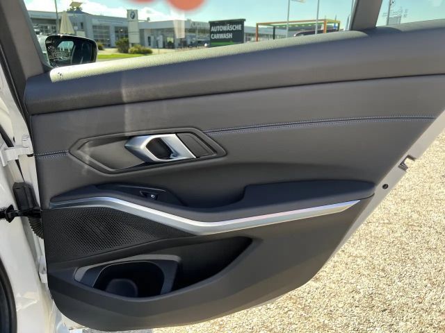 BMW 320 320d M-Sport Touring